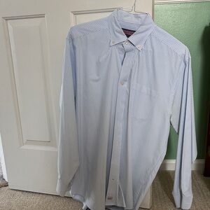 Vineyard Vines Classic Men's Light Blue Pinstripe Button-Down Shirt